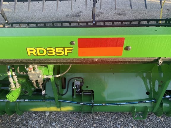 Image of John Deere RD35F equipment image 4