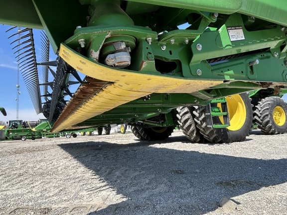 Image of John Deere RD35F equipment image 3