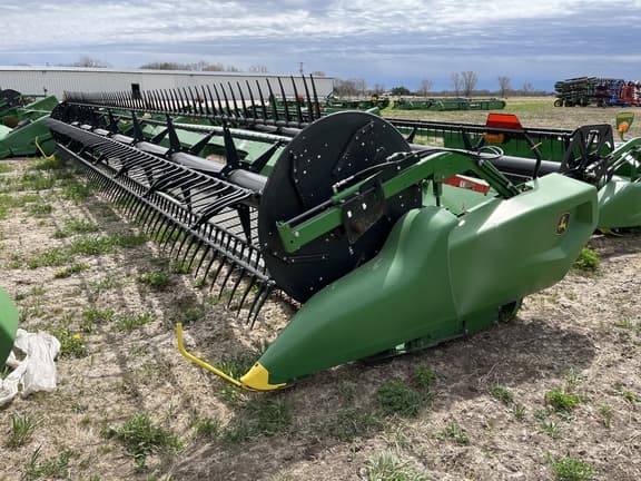 Image of John Deere RD35F equipment image 1