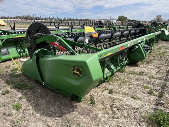 Image of John Deere RD35F equipment image 3