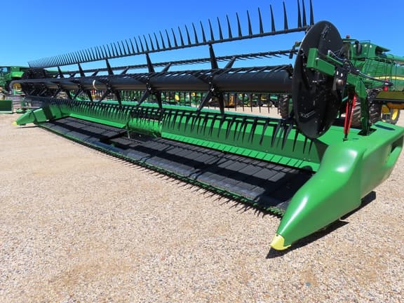 Image of John Deere RD35F equipment image 2