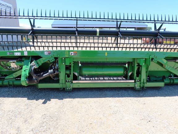 Image of John Deere RD35F equipment image 4