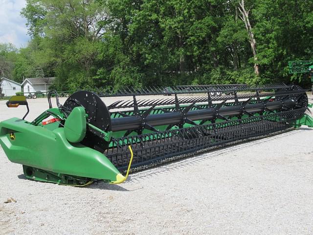 Image of John Deere RD35F equipment image 3
