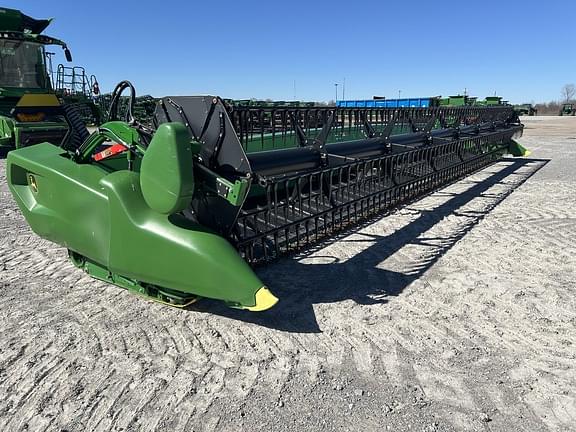 Image of John Deere RD35F equipment image 2