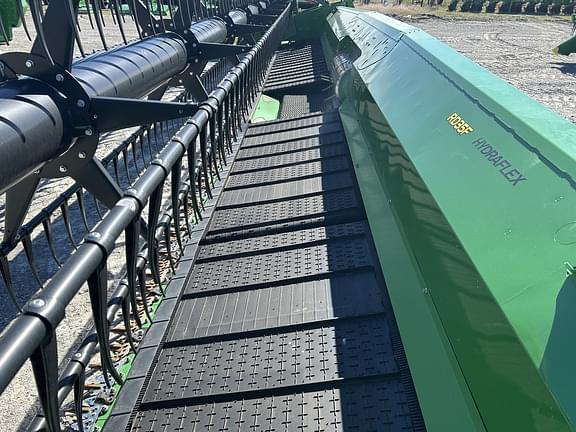 Image of John Deere RD35F equipment image 2
