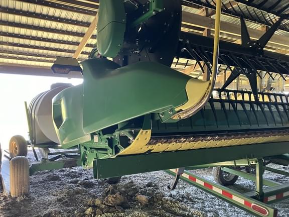 Image of John Deere RD35F equipment image 3