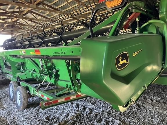 Image of John Deere RD35F equipment image 2