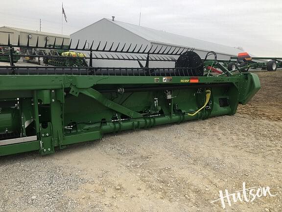 Image of John Deere RD35F equipment image 3