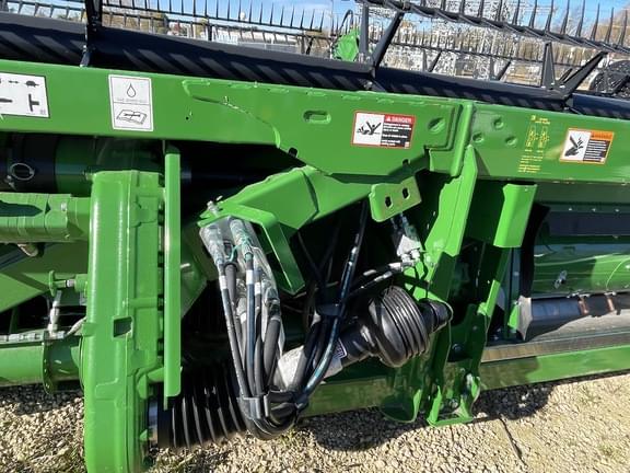 Image of John Deere RD35F equipment image 2