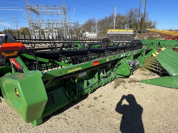 Image of John Deere RD35F equipment image 1