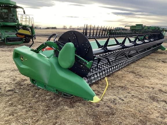 Image of John Deere RD35F equipment image 1