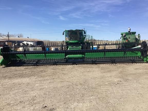 Image of John Deere RD35F equipment image 4