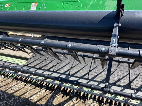 Image of John Deere RD35F equipment image 4