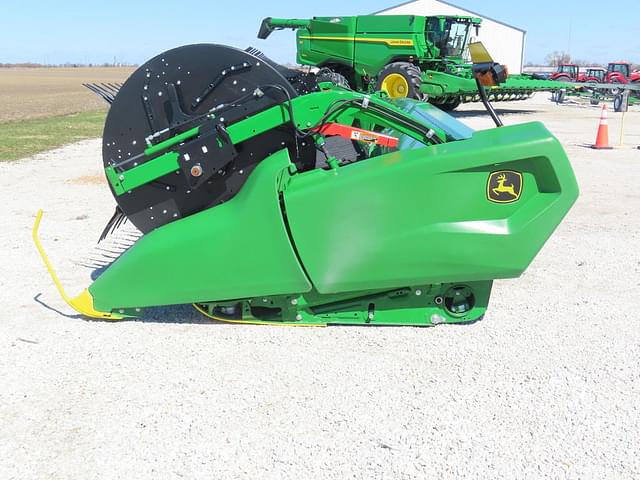 Image of John Deere RD35F equipment image 2