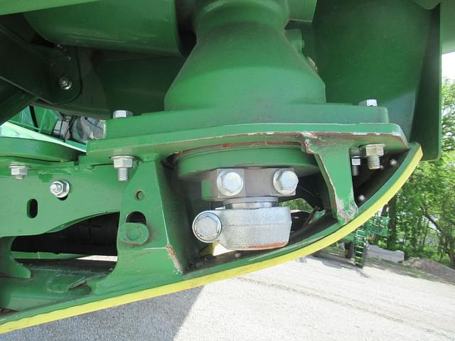 Image of John Deere RD35F equipment image 4