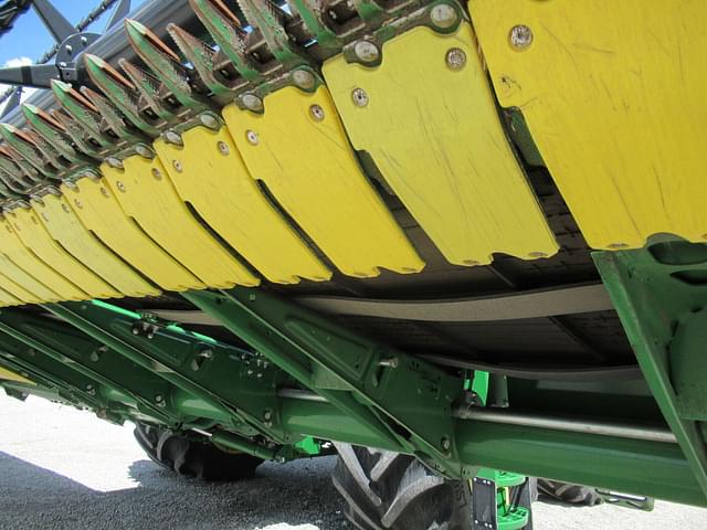 Image of John Deere RD35F equipment image 1