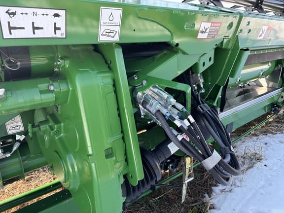 Image of John Deere RD35F equipment image 2