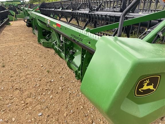 Image of John Deere RD35F equipment image 3