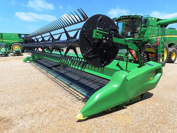 Image of John Deere RD35F equipment image 4