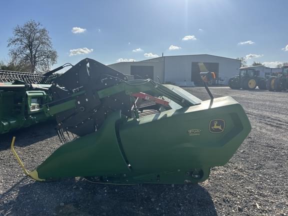 Image of John Deere RD35F equipment image 3