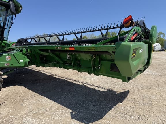 Image of John Deere RD35F equipment image 3