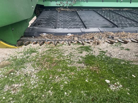 Image of John Deere RD35F equipment image 2