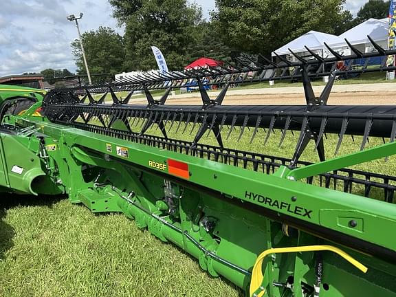 Image of John Deere RD35F equipment image 1