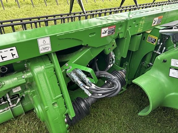 Image of John Deere RD35F equipment image 4