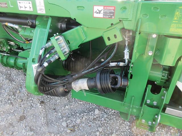 Image of John Deere RD35F equipment image 3