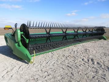 Main image John Deere RD35F