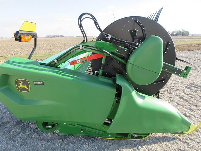 Image of John Deere RD35F equipment image 2