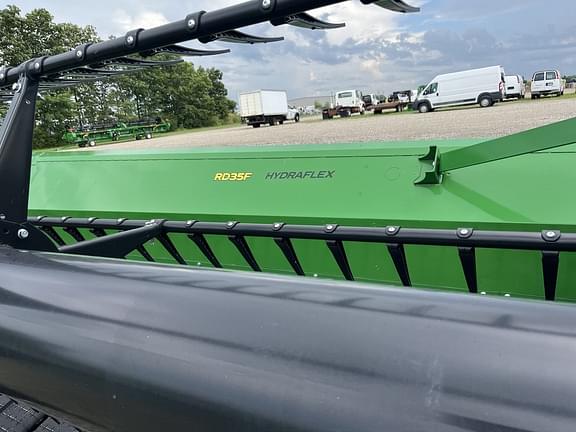 Image of John Deere RD35F equipment image 1