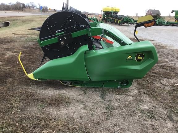 Image of John Deere RD35F equipment image 3