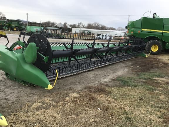 Image of John Deere RD35F equipment image 3