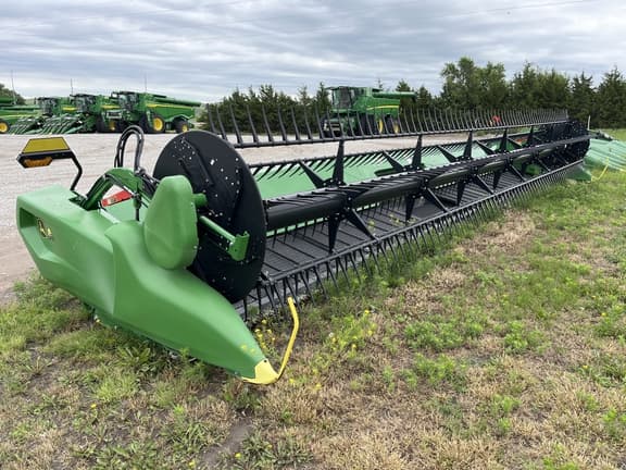 Image of John Deere RD35F Primary image