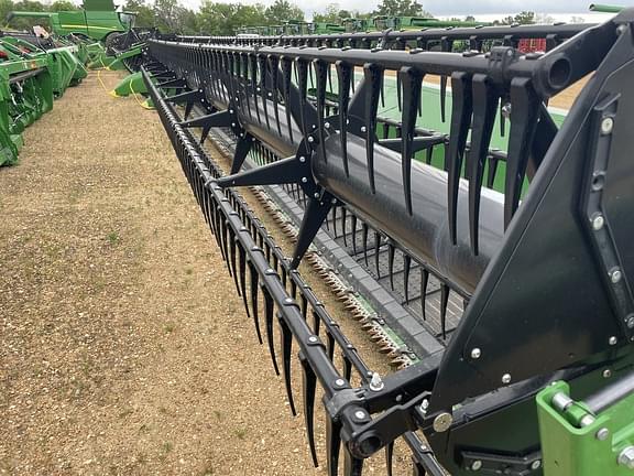 Image of John Deere RD35F equipment image 2