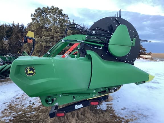 Image of John Deere RD35F equipment image 2