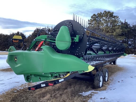 Image of John Deere RD35F equipment image 3