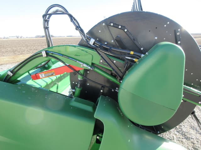 Image of John Deere RD35F equipment image 3