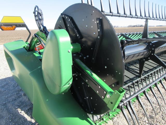 Image of John Deere RD35F equipment image 2