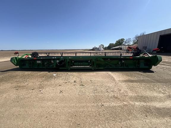 Image of John Deere RD35F equipment image 4