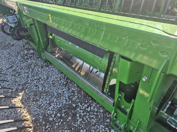 Image of John Deere RD35F equipment image 3