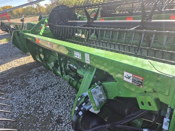 Image of John Deere RD35F equipment image 4