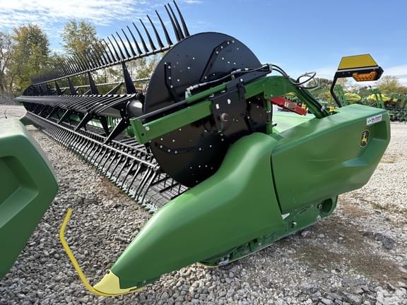 Image of John Deere RD35F equipment image 1
