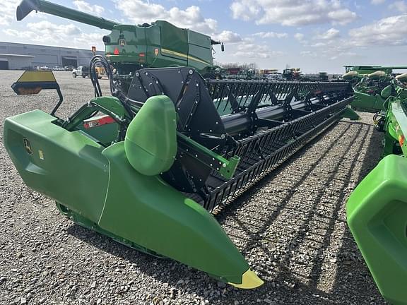 Image of John Deere RD35F Primary image