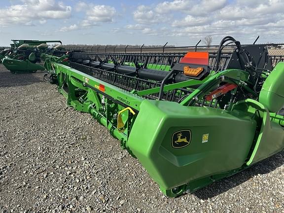 Image of John Deere RD35F equipment image 2