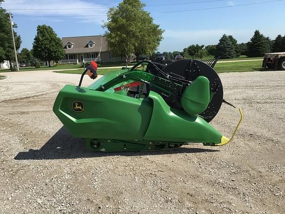 Image of John Deere RD35F equipment image 3