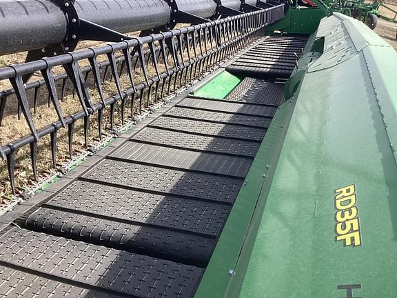Image of John Deere RD35F equipment image 3
