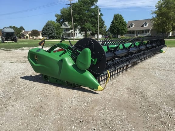 Main image John Deere RD35F