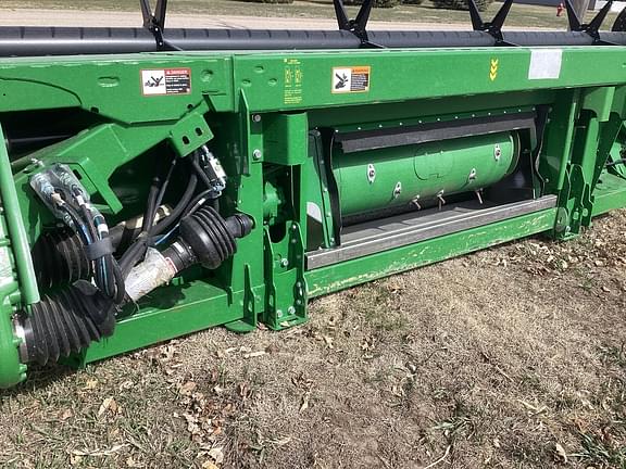 Image of John Deere RD35F equipment image 4